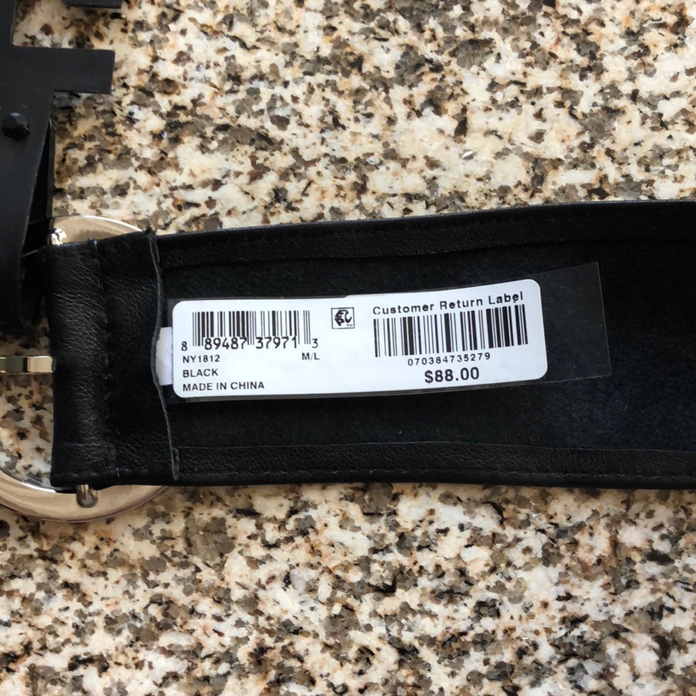 DKNY NWT Soft Black Leather Belt - Picture 4 of 6